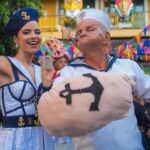 Salwa Maloof rinde emotivo homenaje al «Popeye» del Carnaval de Barranquilla Salwa Maloof rinde emotivo homenaje al "Popeye" del Carnaval de Barranquilla