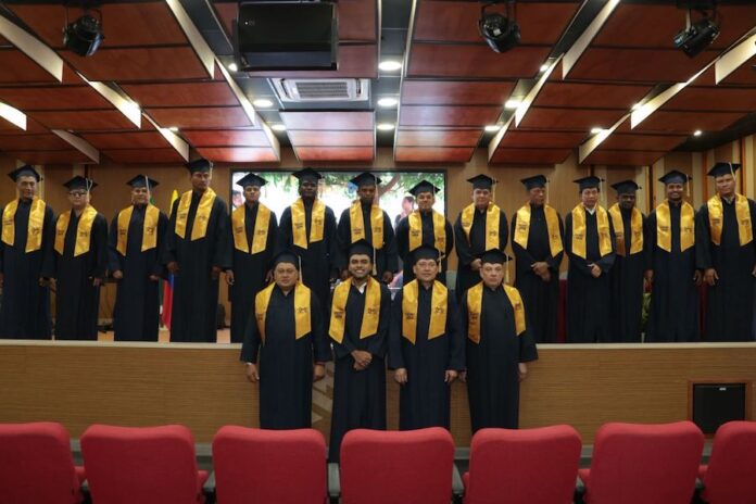 Fundación Cocha Molina gradúa a 25 técnicos musicales y busca salvaguardar la parranda vallenata Fundación Cocha Molina gradúa a 25 técnicos musicales y busca salvaguardar la parranda vallenata