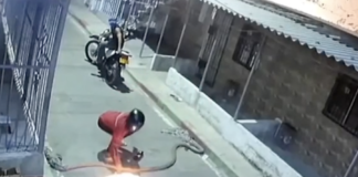 Caen en flagrancia tras balear y quemar fachadas para cobrar extorsiones en Barranquilla