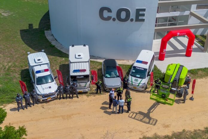 Refuerzan la seguridad en el Atlántico con nuevos vehículos para la Policía y la Fiscalía Refuerzan la seguridad en el Atlántico con nuevos vehículos para la Policía y la Fiscalía